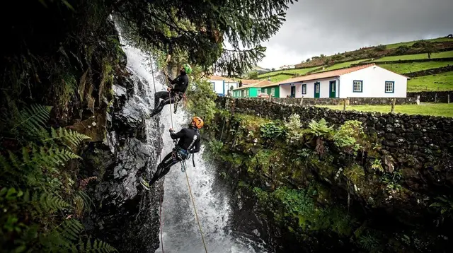 Canyoning