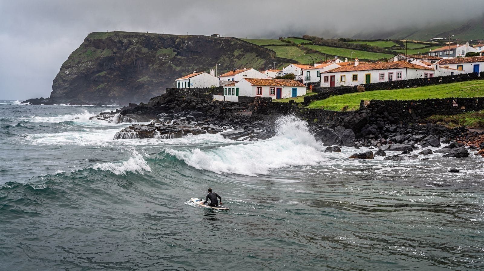 surfing-watersports