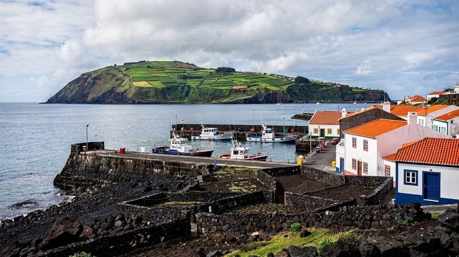Madalena, Pico: la puerta de entrada por el ferry a la isla