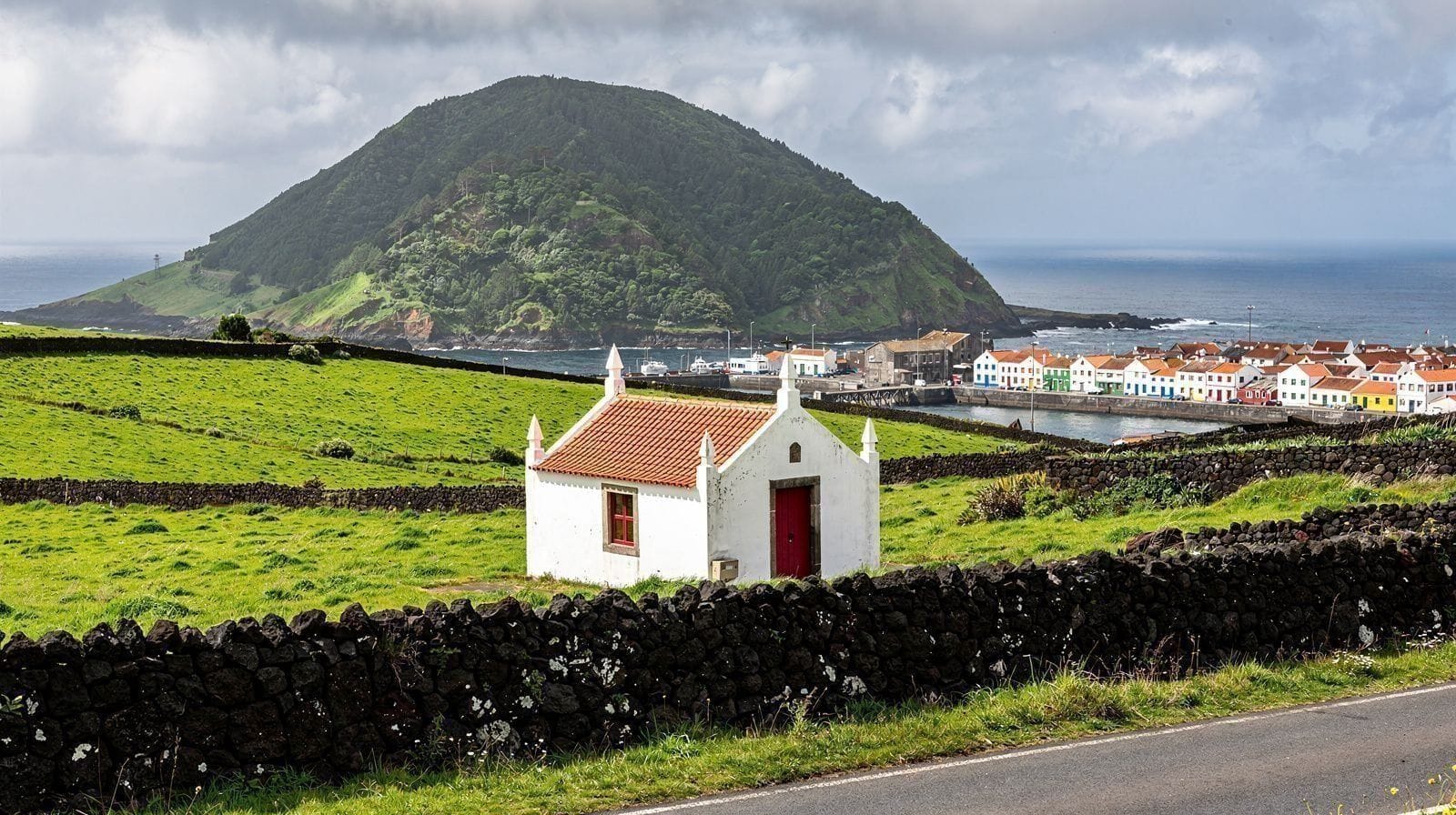 Terceira: The Azores Island of History and Tradition