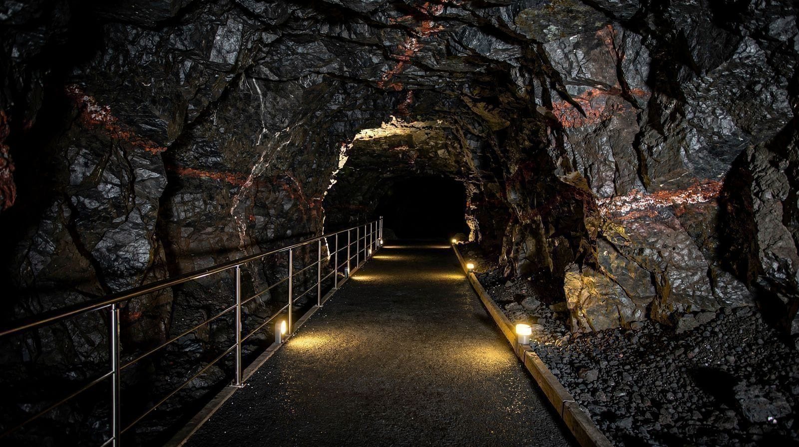 Gruta do Carvão: el tubo de lava bajo Ponta Delgada